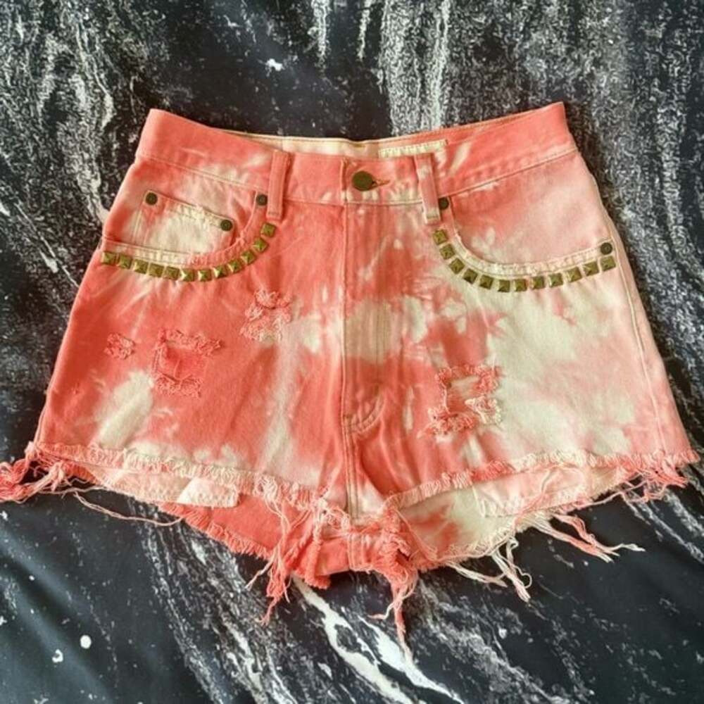 Vintage Eddie Bauer High Waist Dyed Denim Shorts 4